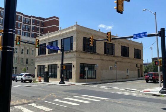 ams-real-estate-1163-office-space-exterior-1