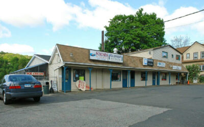 Retail Office Complex 418 Roosevelt Dr. Derby, CT